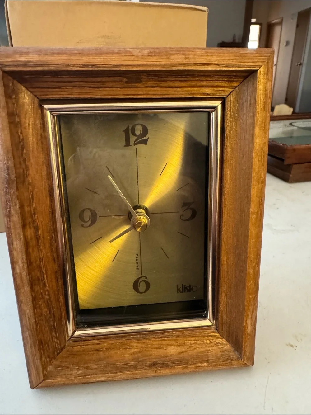 Vintage Klisto Clock in Brown Wood Frame